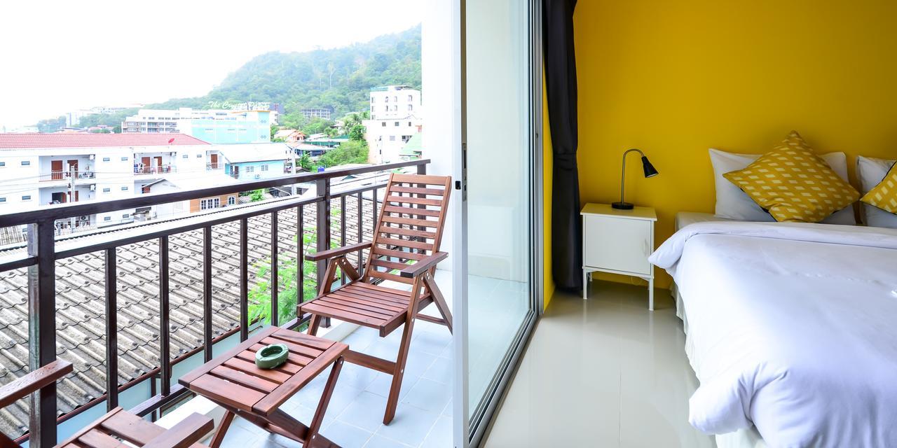 Two Color Patong Hotel Bagian luar foto